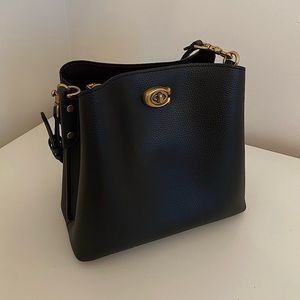 LEATHER COACH BAG